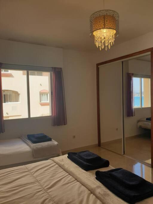 Estepona Port Beachside Apartment - Marina Bay 外观 照片