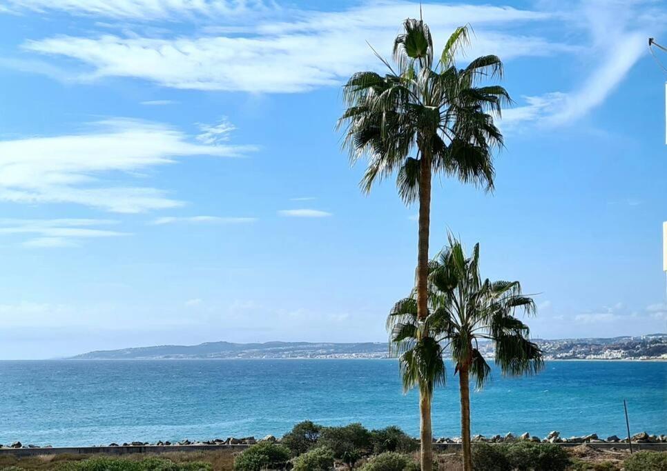Estepona Port Beachside Apartment - Marina Bay 外观 照片