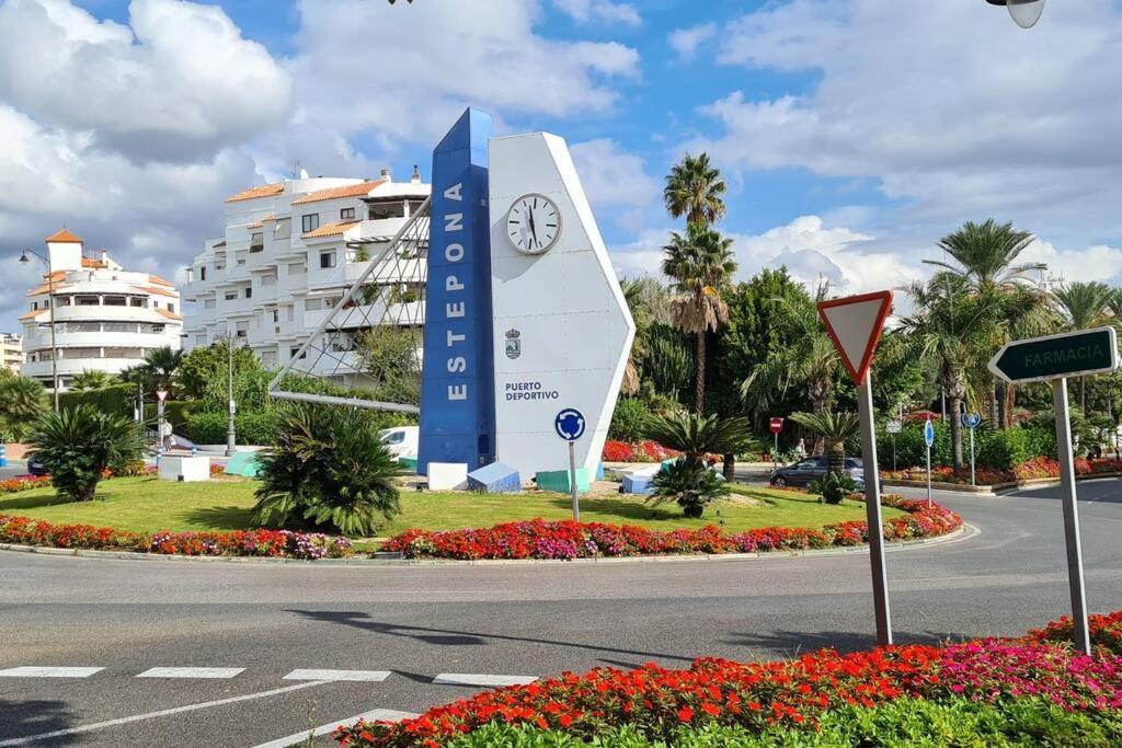 Estepona Port Beachside Apartment - Marina Bay 外观 照片