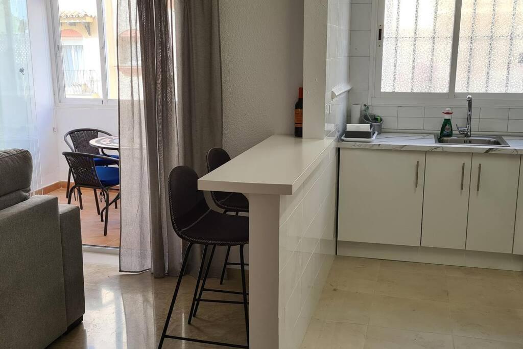 Estepona Port Beachside Apartment - Marina Bay 外观 照片